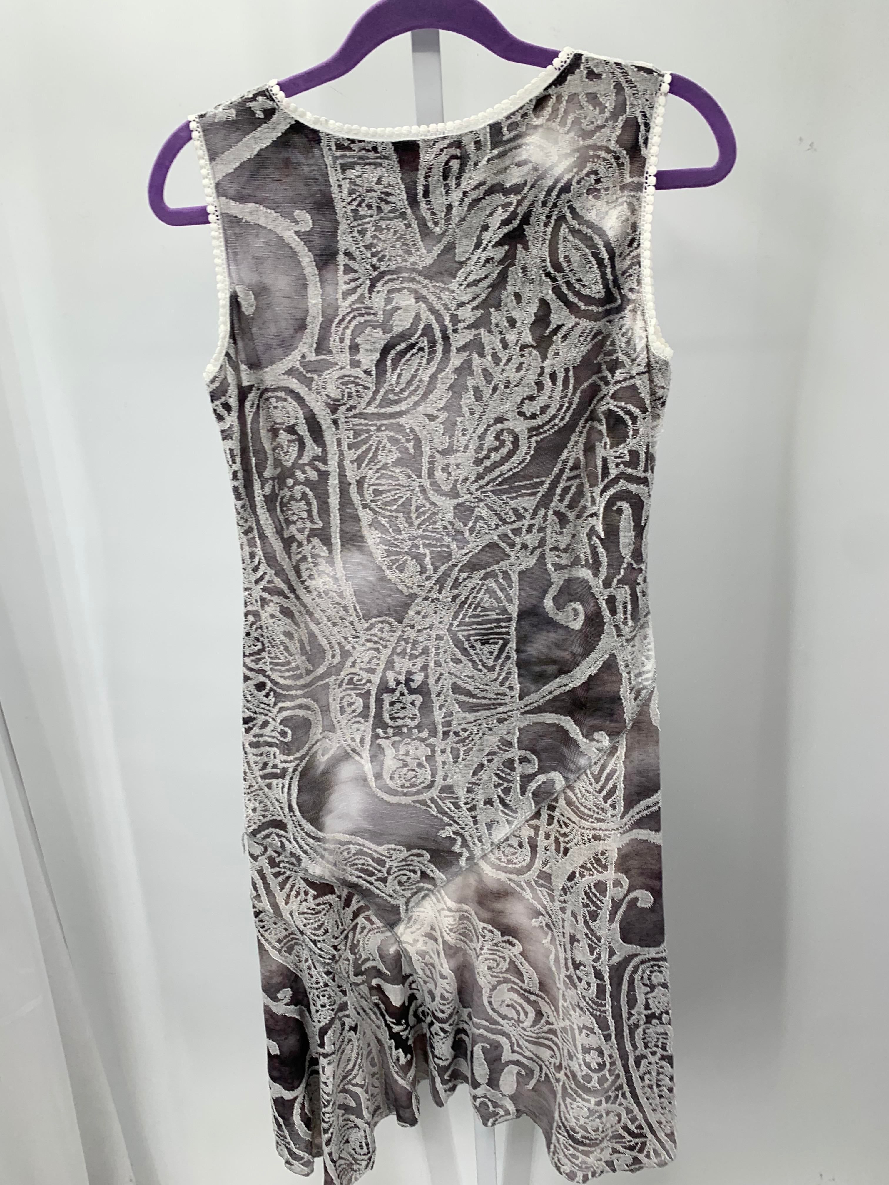 Size Medium Misses Sleeveless Dress