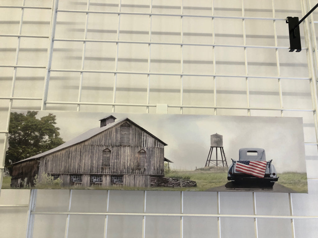 FARM PRINT WALL HANGING.