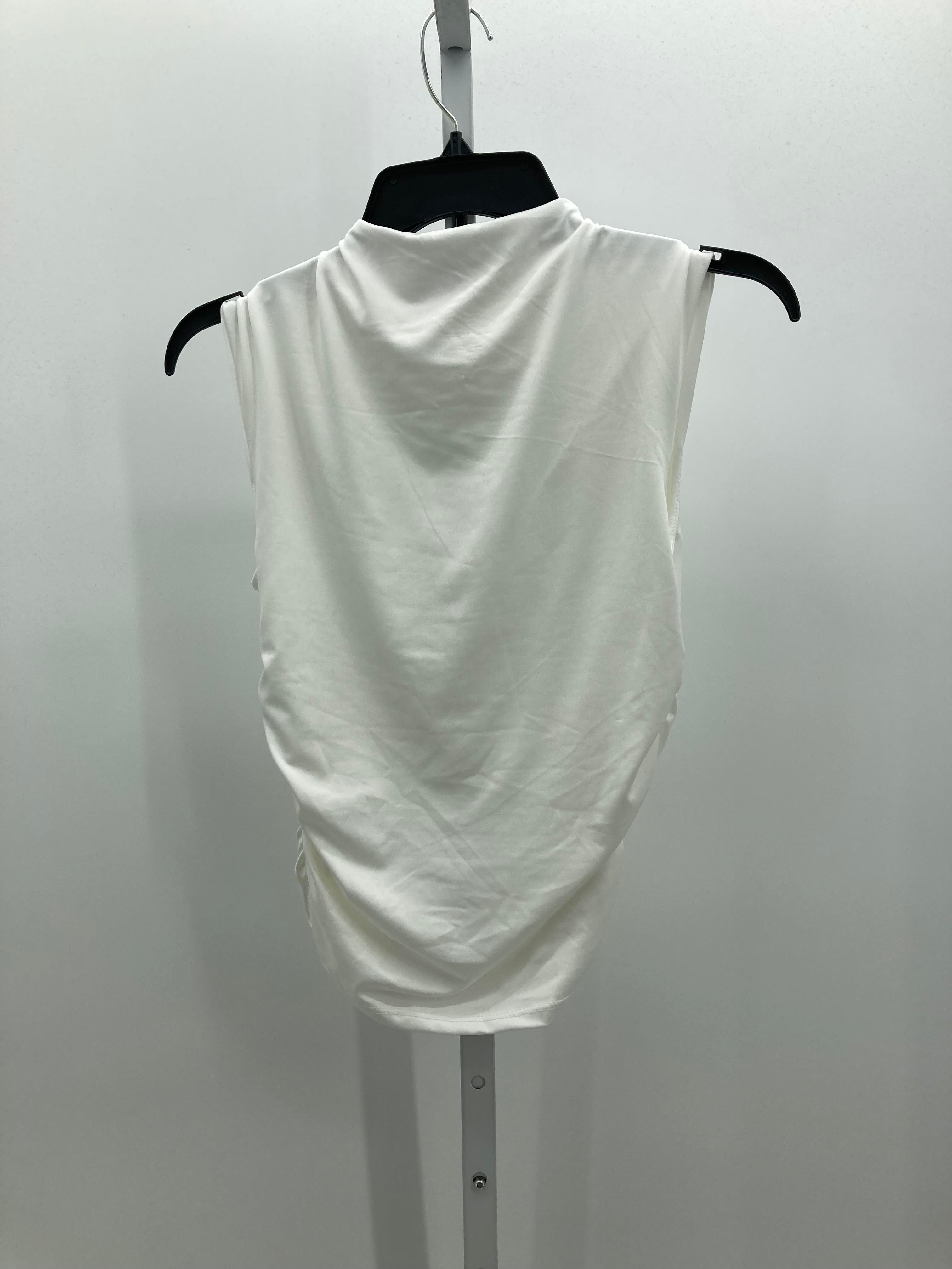 Size Medium Juniors Sleeveless Shirt