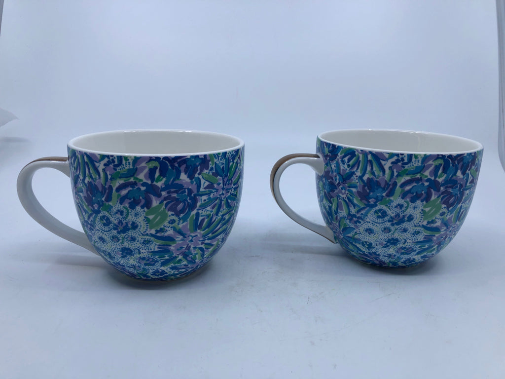 2 LIGHT BLUE LILLY PULITZER MUGS.