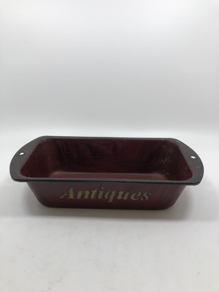 "ANTIQUE" LOAF PAN DECOR.