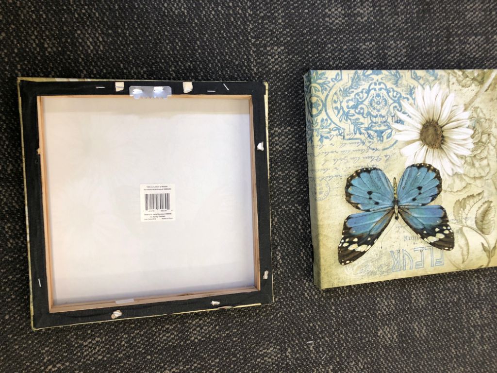 2 PC CANVAS BUTTERFLIES,DAISIES,SCRIPT ART.