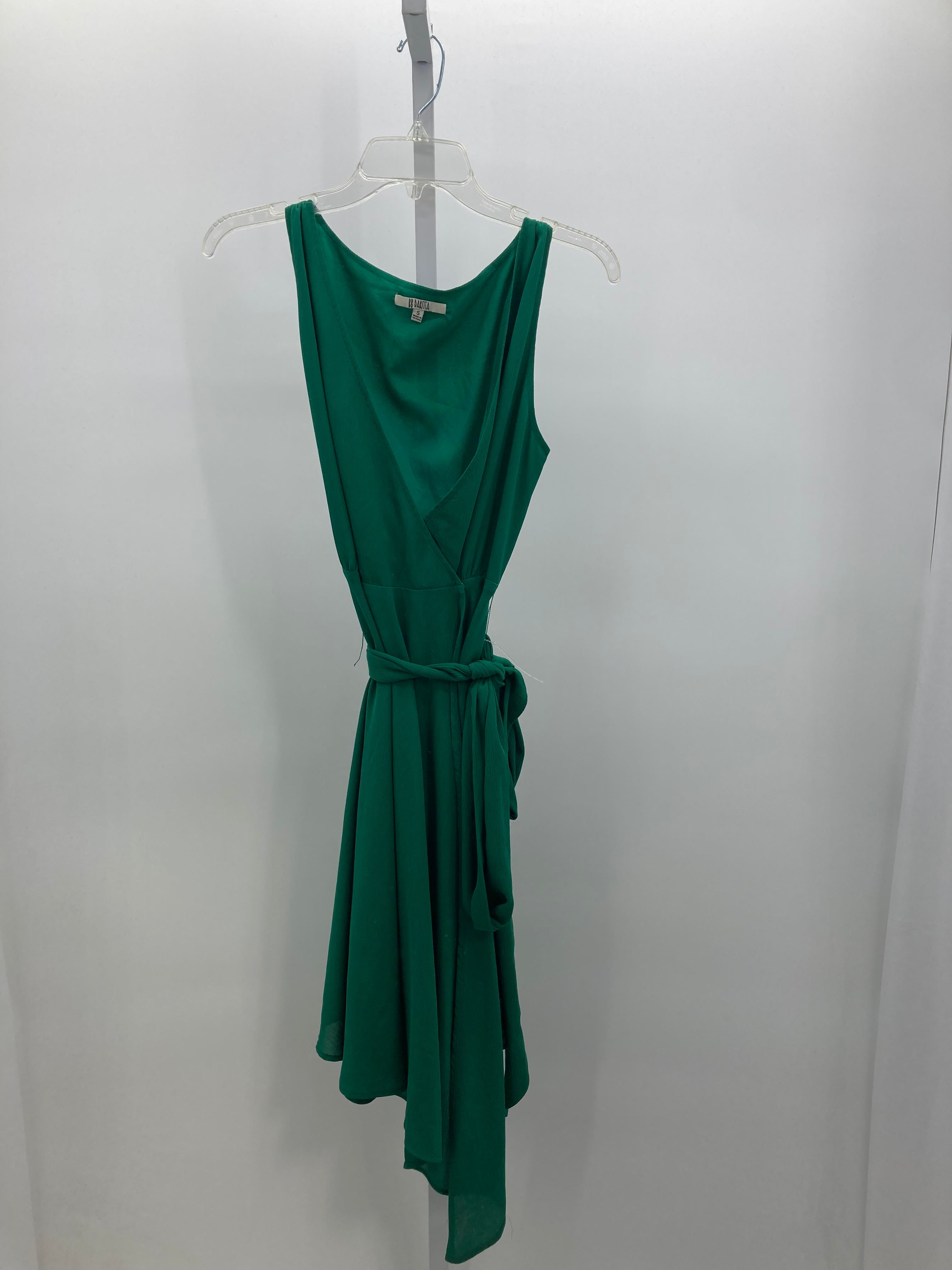 BB Dakota Size Small Misses Sleeveless Dress