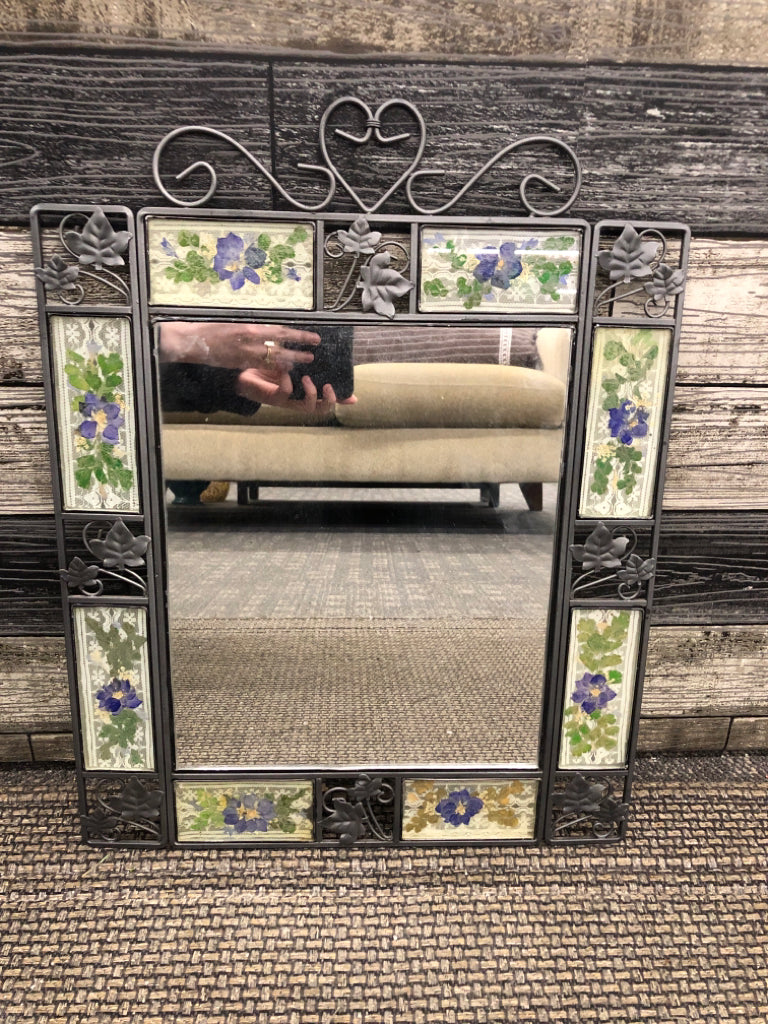 METAL MIRROR W/PRESSED FLOWER LACE DETAIL.