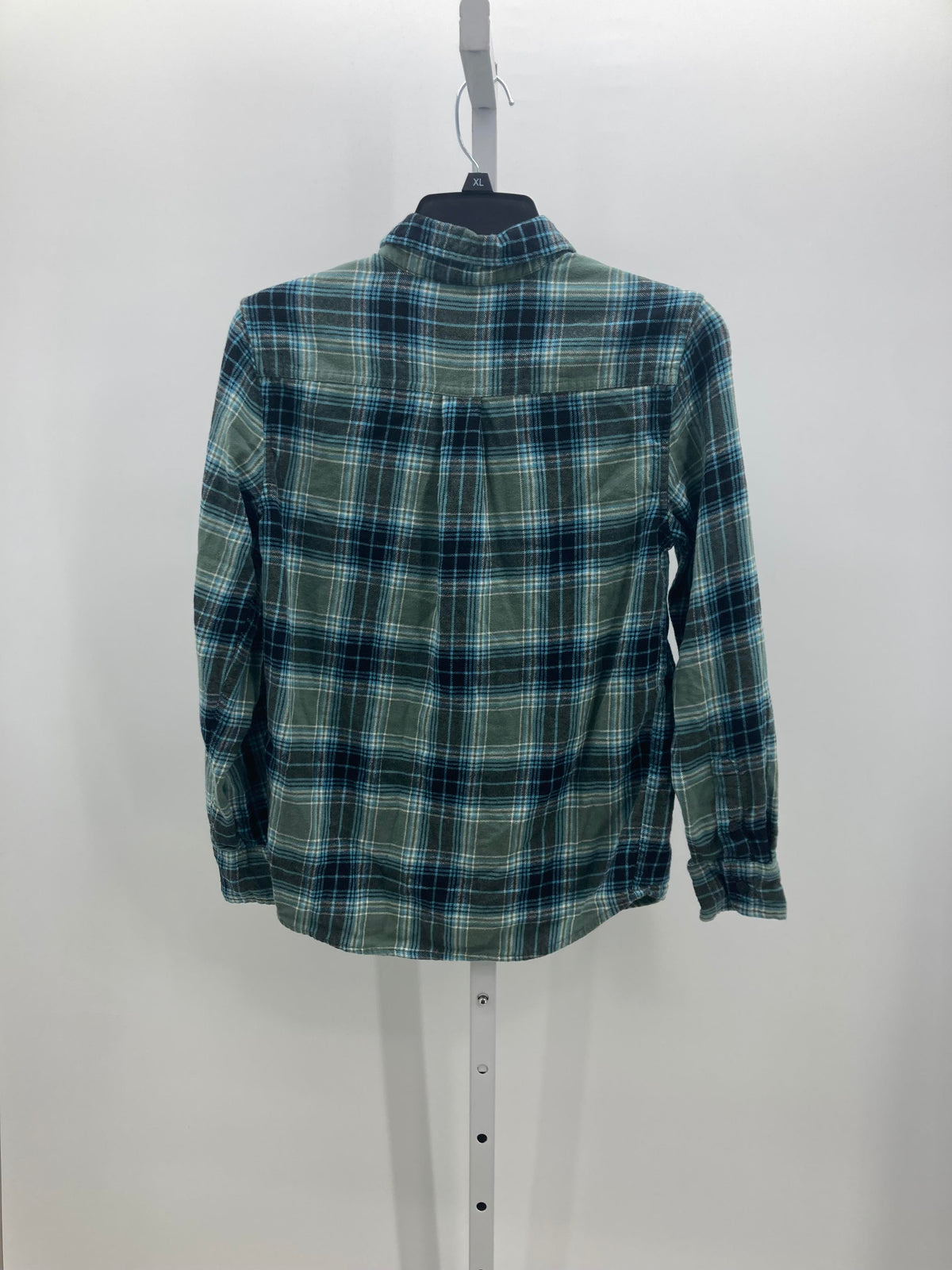 PLAID BTN DOWN