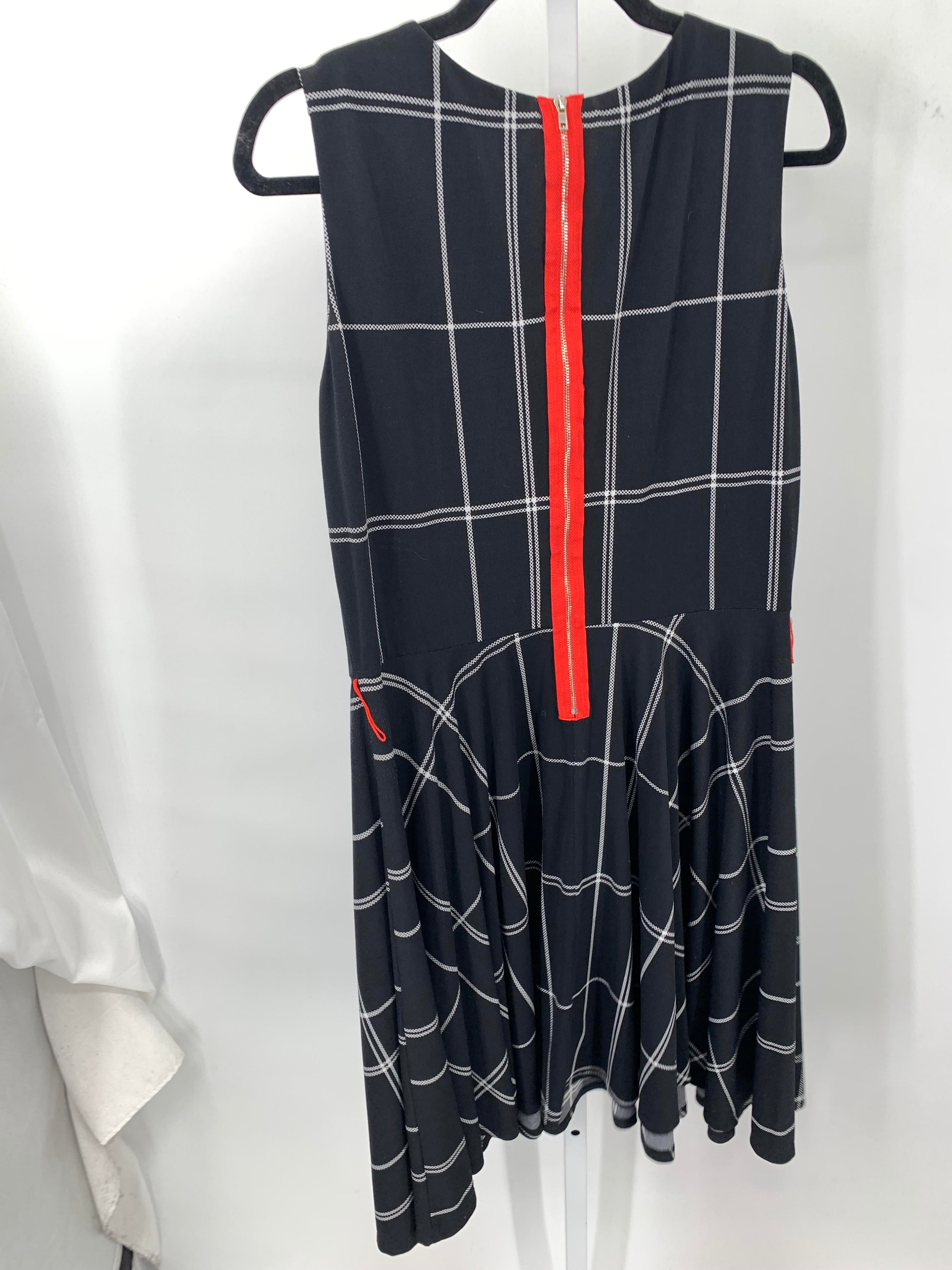 Danny & Nicole Size 14 Misses Sleeveless Dress