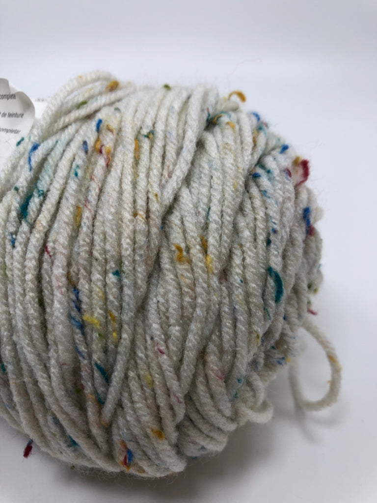 NIP FLECK YARN.