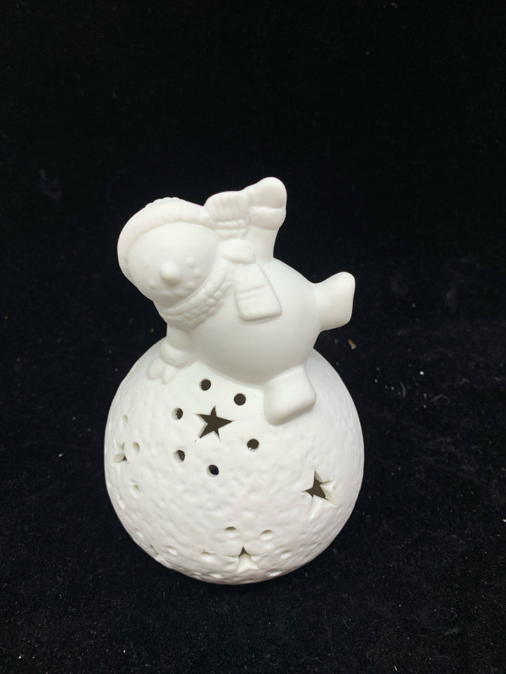 WHITE CERAMIC SNOWMAN ON SNOWBALL TEA LIGHT HOLDER.