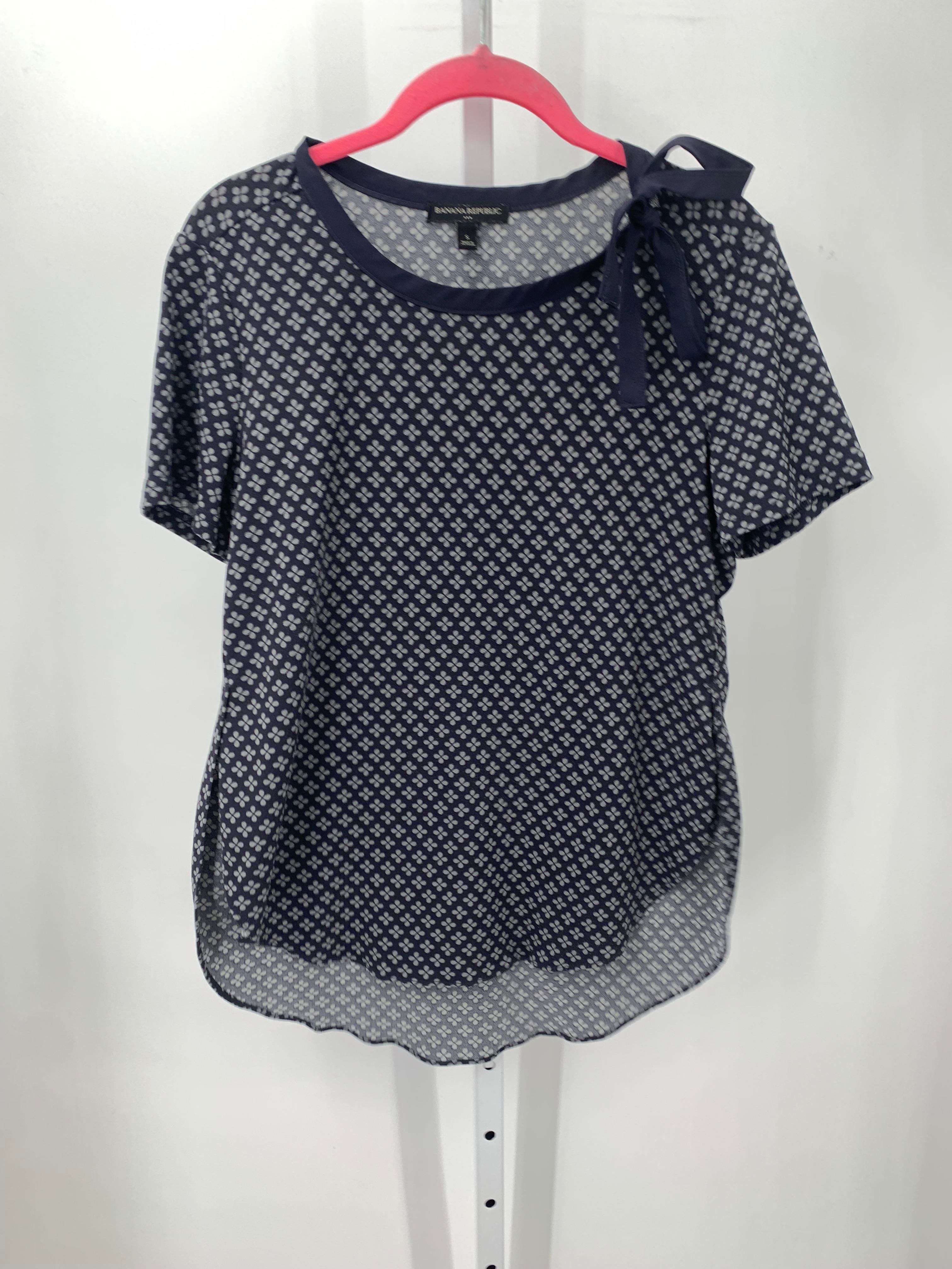 Banana Republic Size Small Misses Short Sleeve Shirt