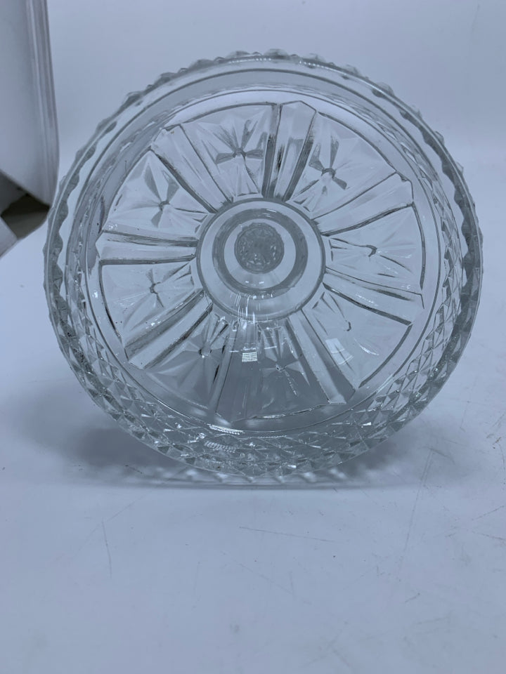 CLEAR GLASS TAPERED CANDLE HOLDER W/ CIRCLE BOTTOM HARD CUT.
