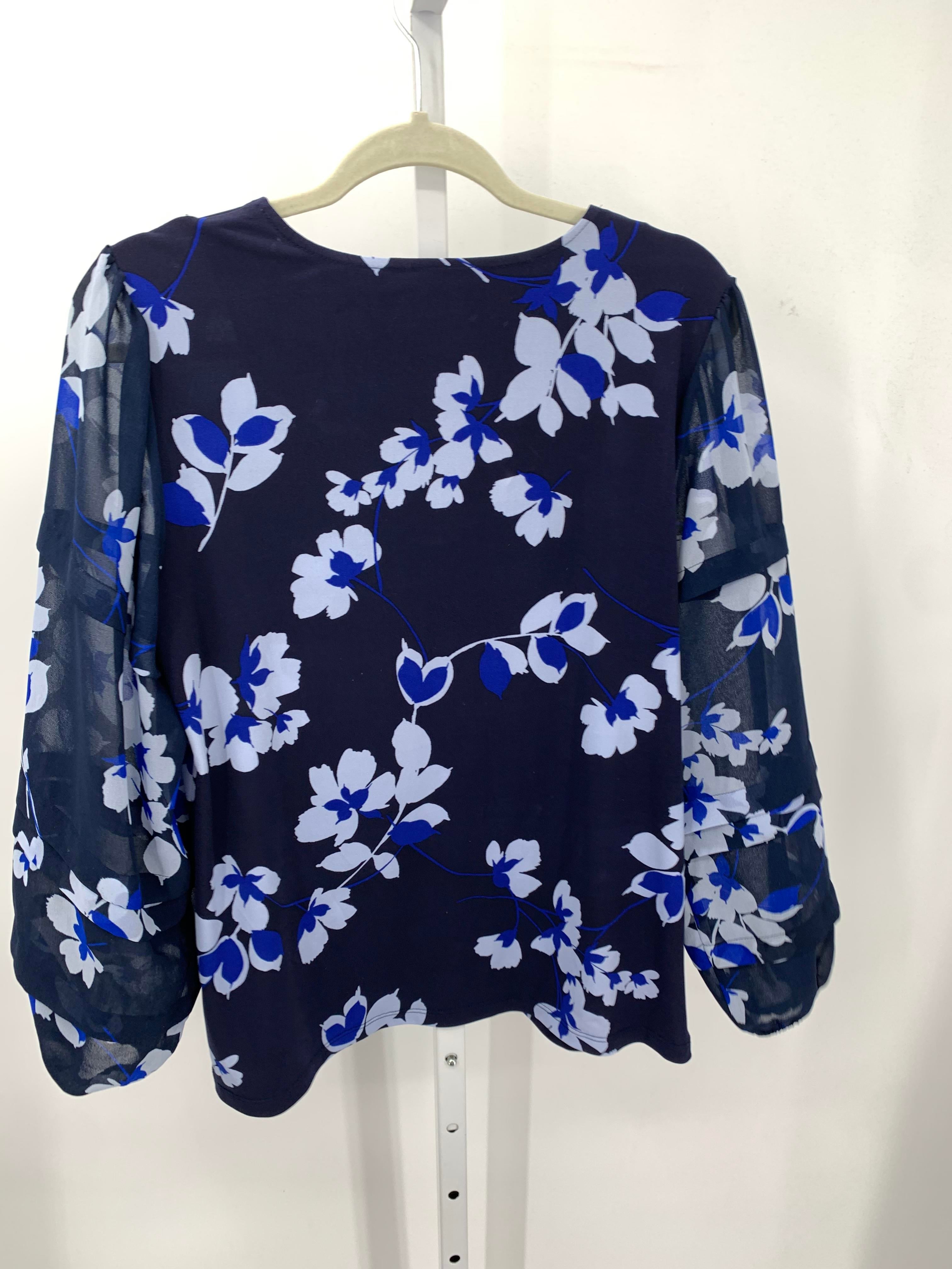 Calvin Klein Size Medium Misses Long Sleeve Shirt