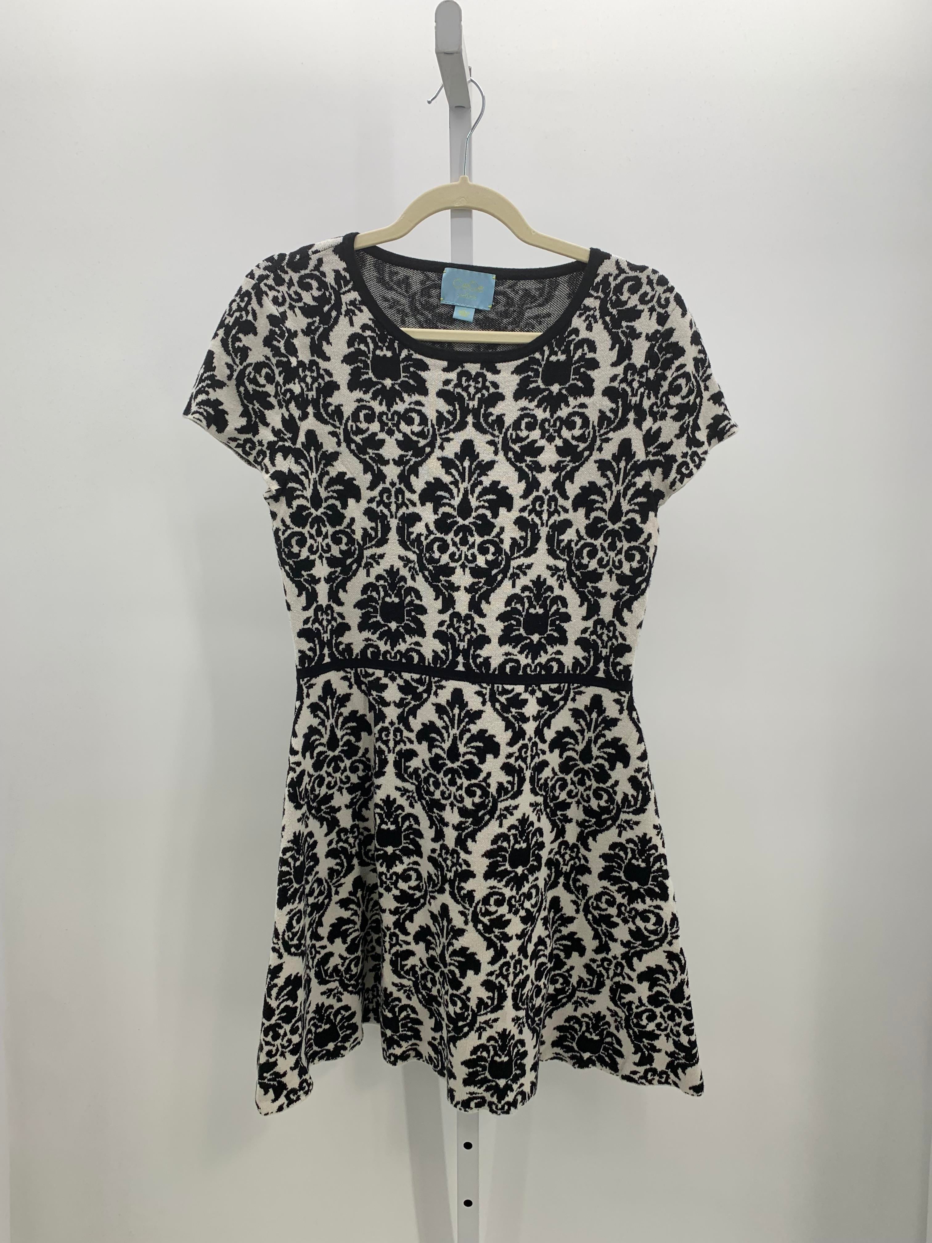 Size Large Misses Short Sleeve Dress