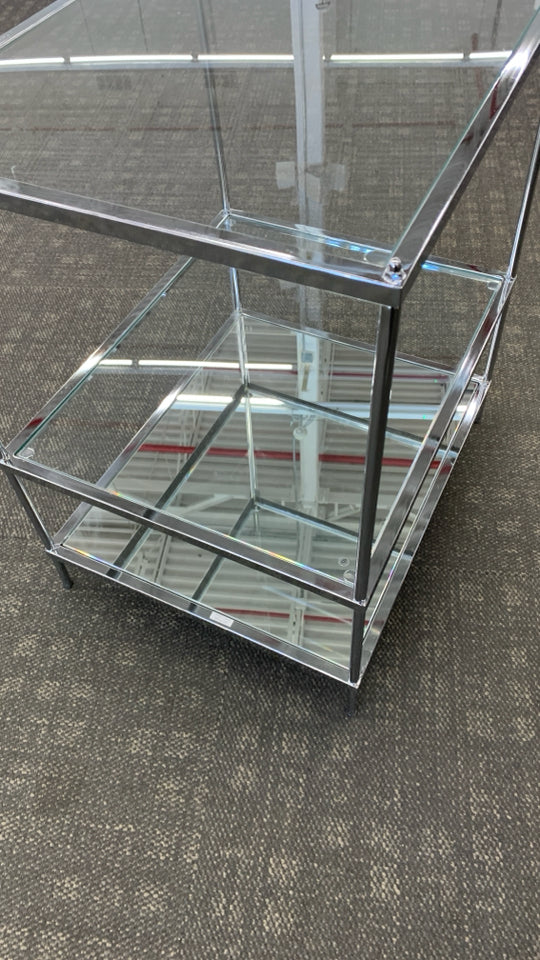 3-TIER GLASS END TABLE.