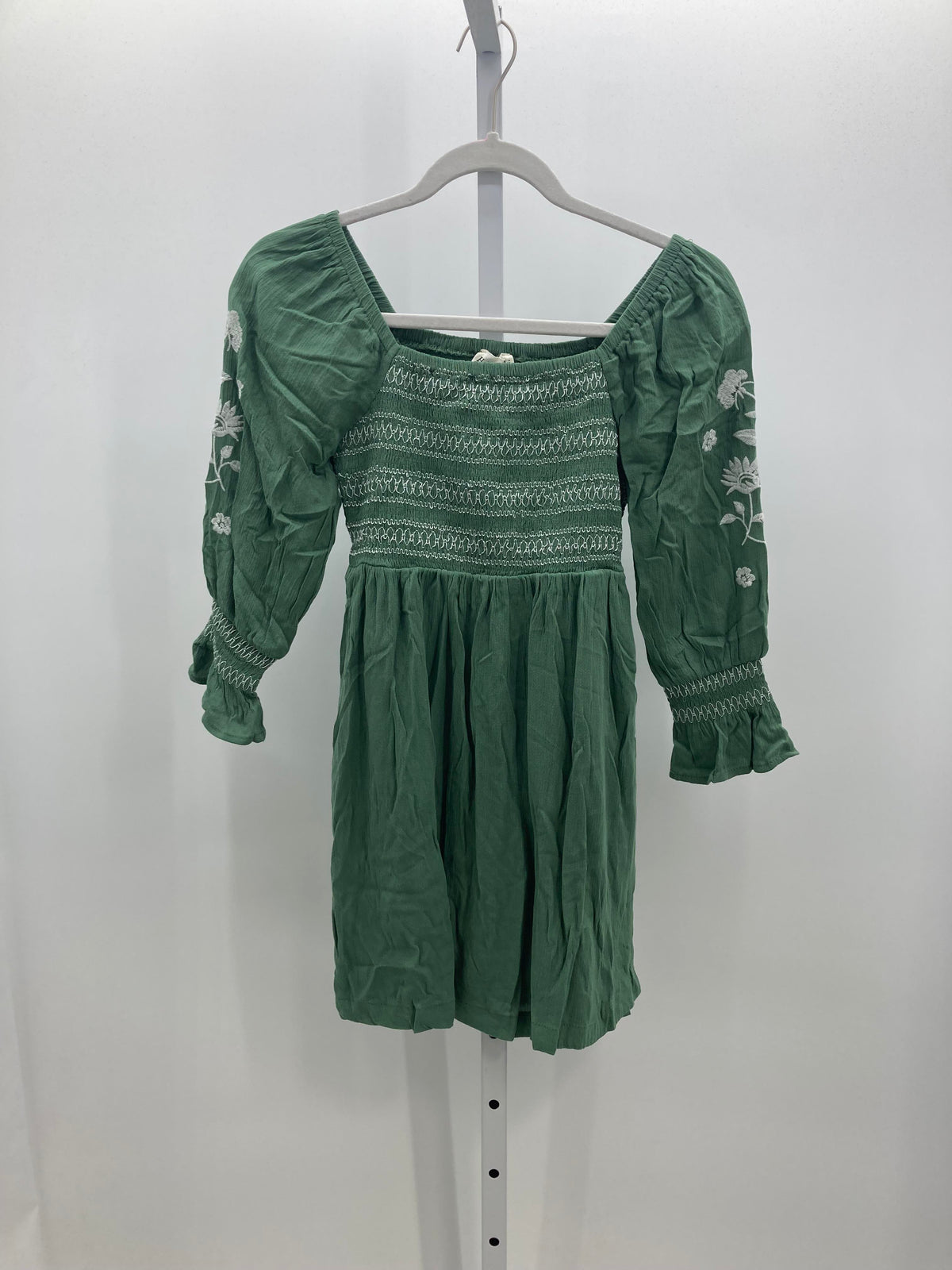 Size 8-10 Girls Long Sleeve Dress