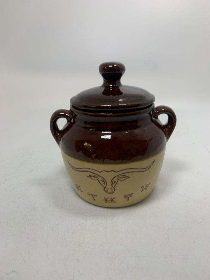 TWO TONED PAINTED BULL HEADED DOUBLE HANDLED CROCK.