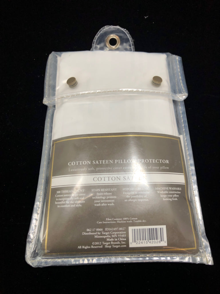 NIP COTTON SATEEN PILLOW PROTECTOR STANDARD/QUEEN