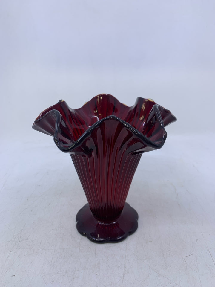 VTG RUFFLE EDGE FLARED VASE.