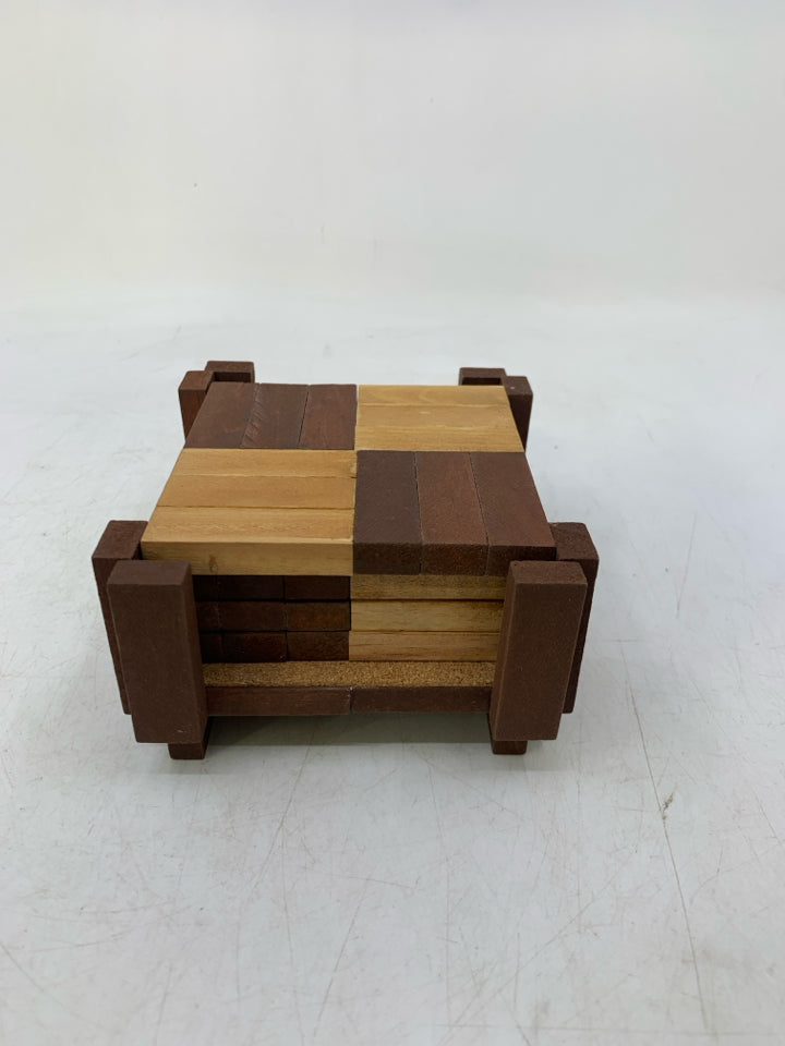 4 2-TONED WOOD COASTERS IN STAND.