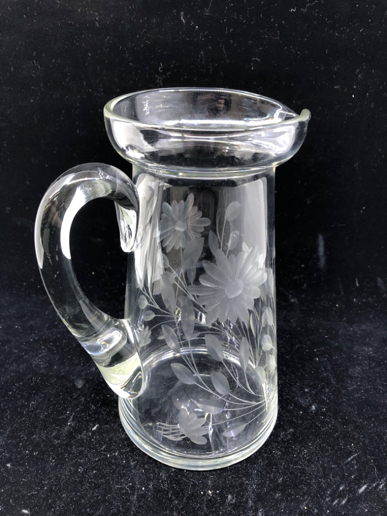 PRINCESS HOUSE ETCHED DAISY GLASS PITCHER.