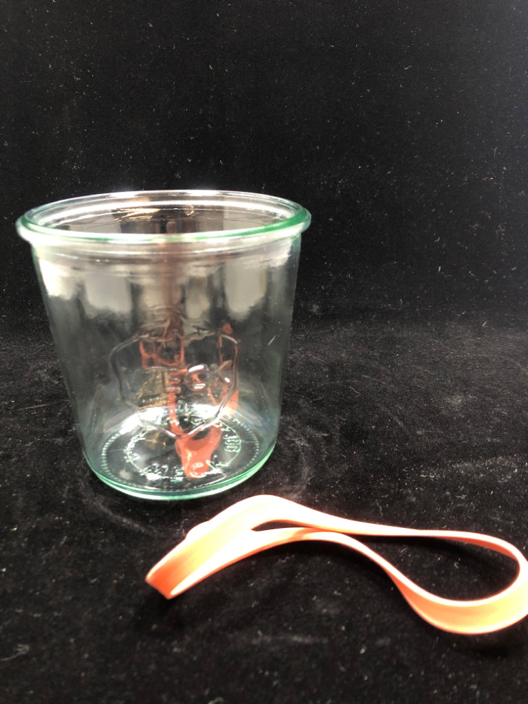 WECK MOLD GLASS CANNING JAR W/RUBBER SEALING RING AND CLAMPS.