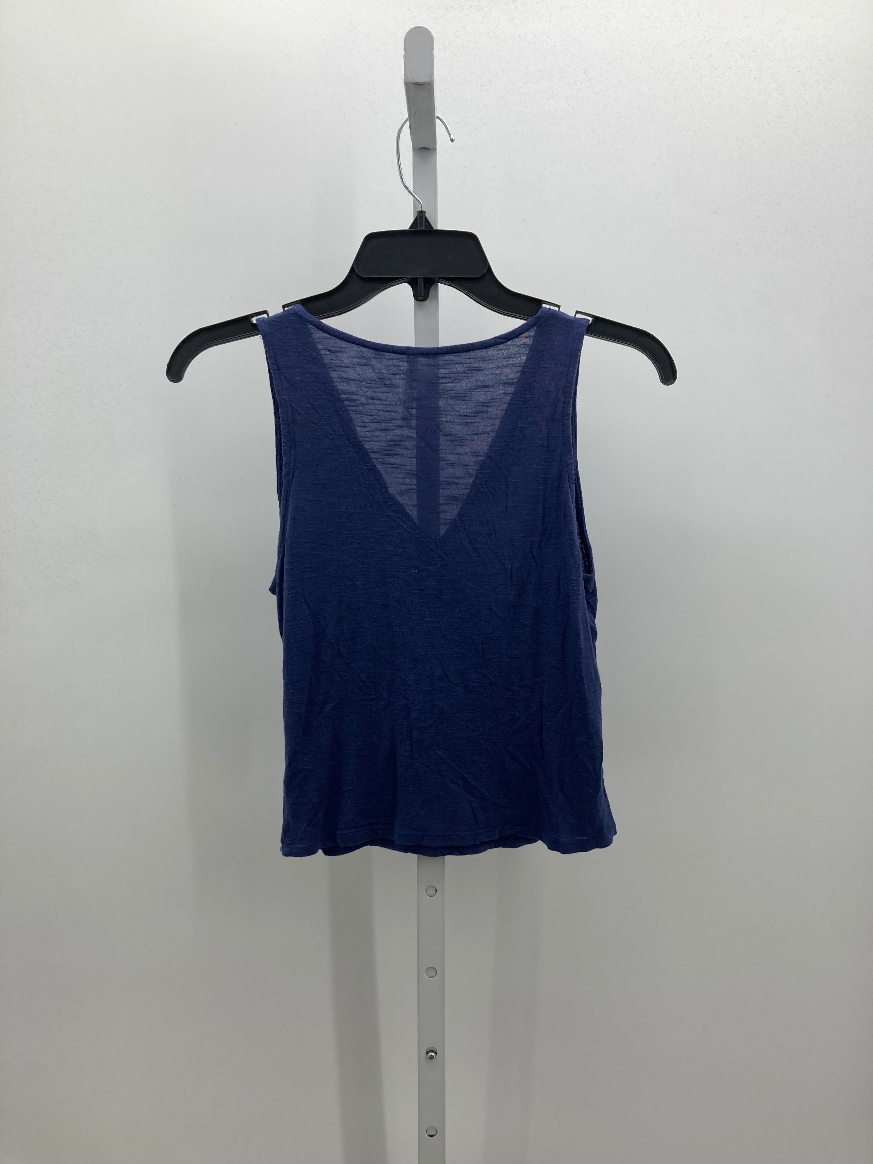 tresics Size Small Juniors Tank