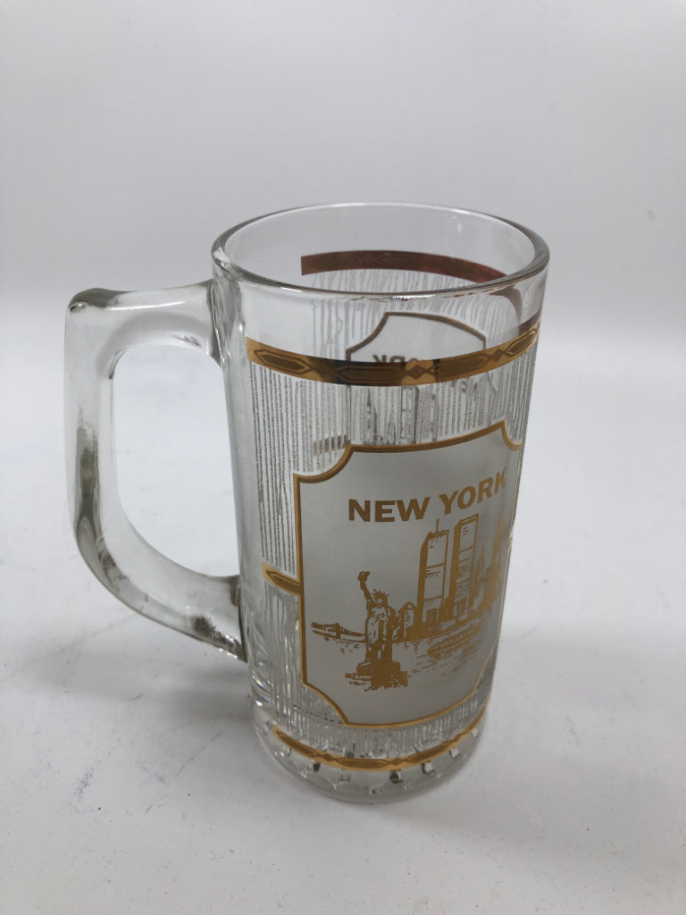 CLEAR/FROSTED GLASS GOLD NEW YORK BEER MUG.