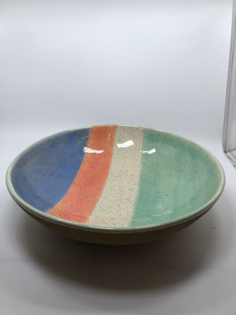 LARGE MULTICOLOR DECORATIVE BOWL.