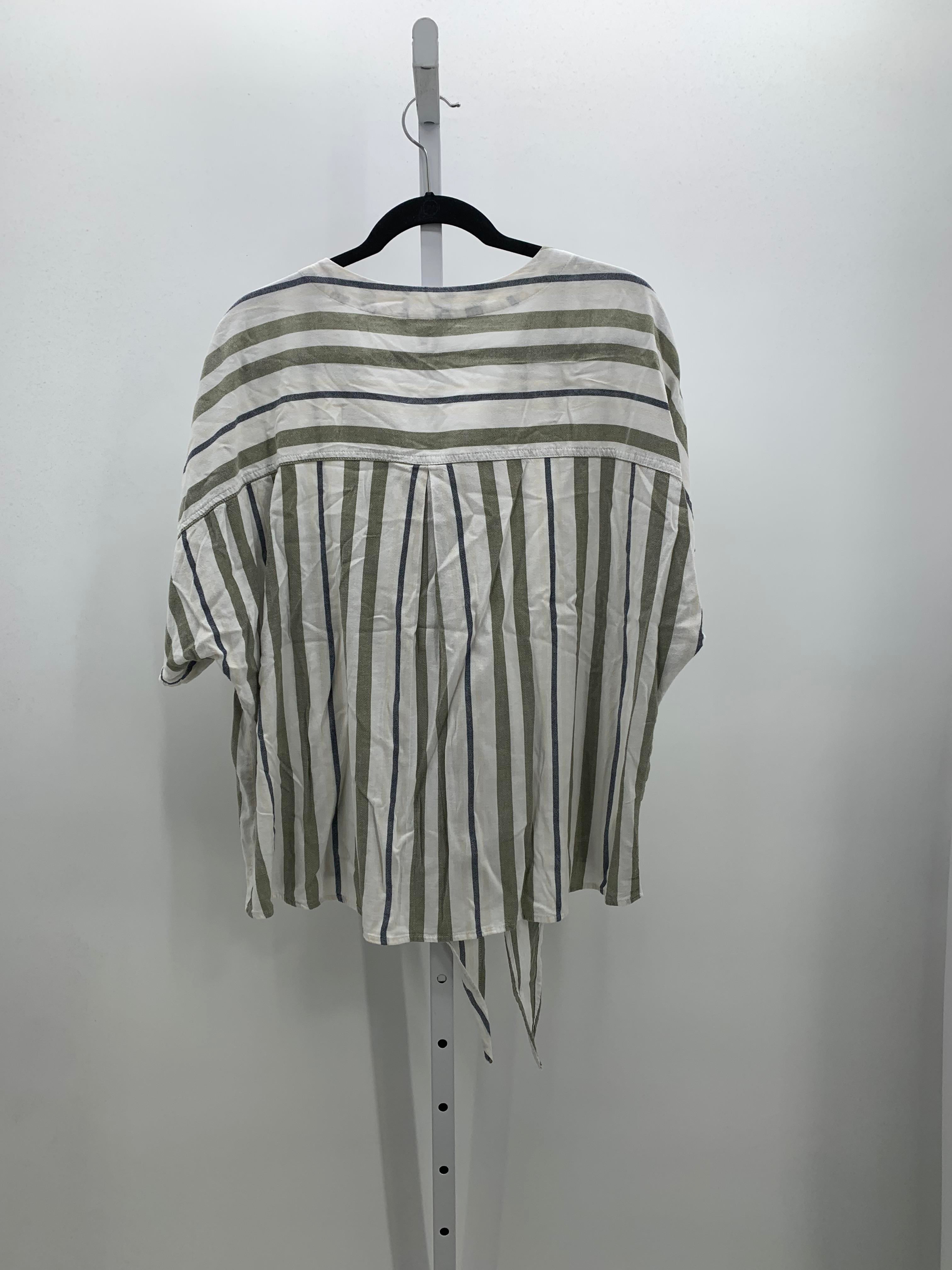Time and Tru Size XXL Misses Short Sleeve Shirt