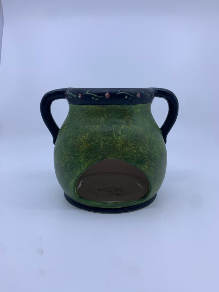 BEAN POT MELTING WAX WARMER.