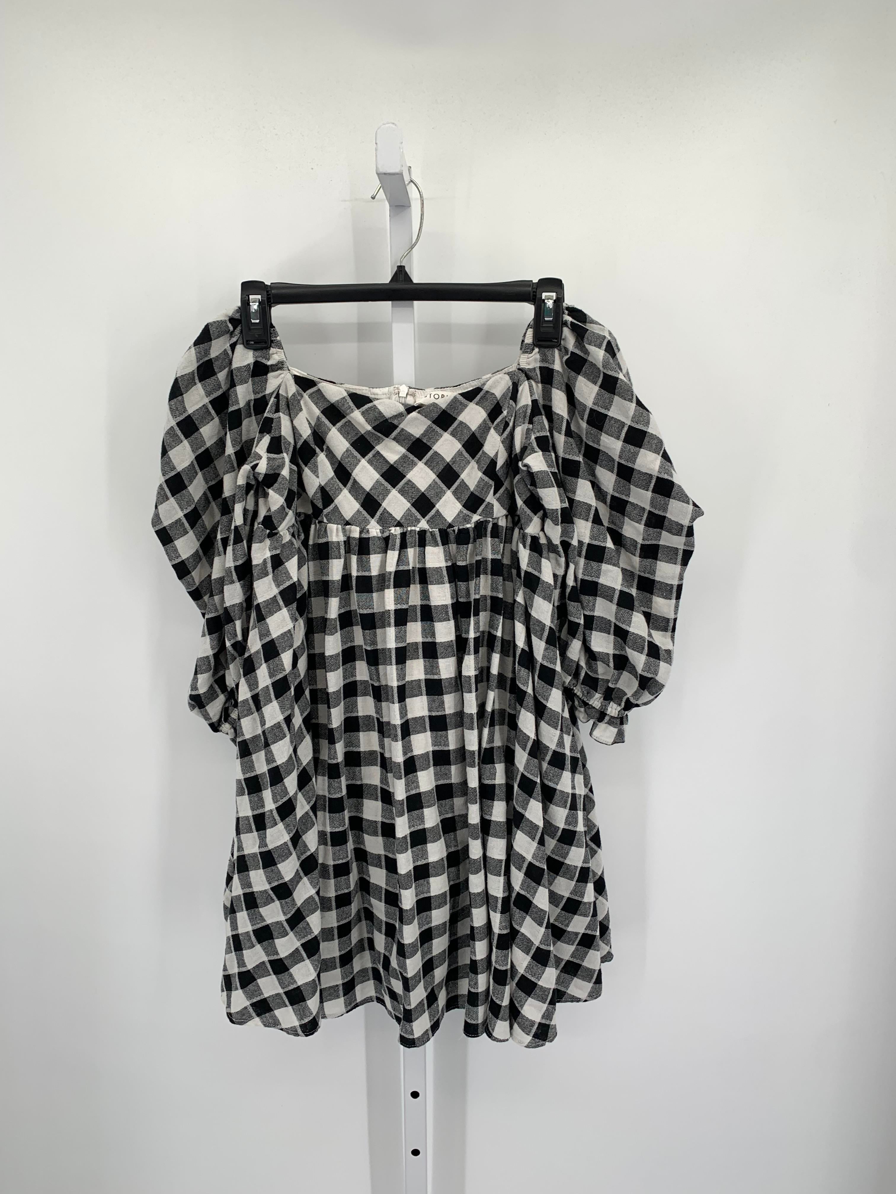 Size Large Misses 3/4 Sleeve Shirt