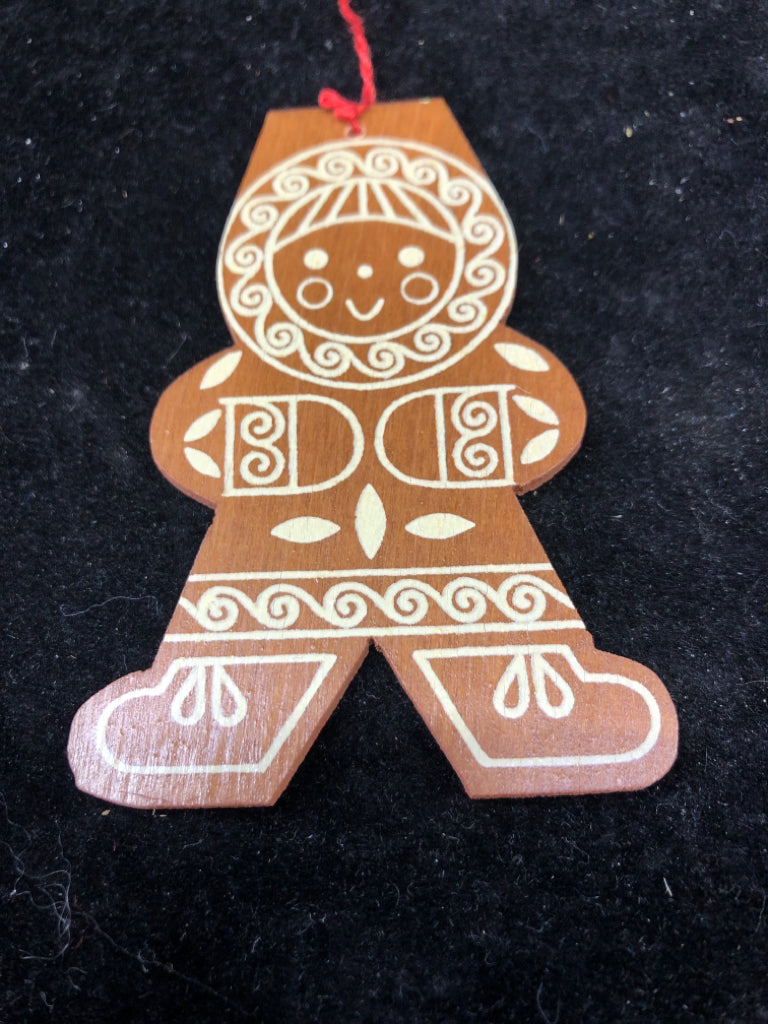 WOOD BOY ESKIMO ORNAMENT.