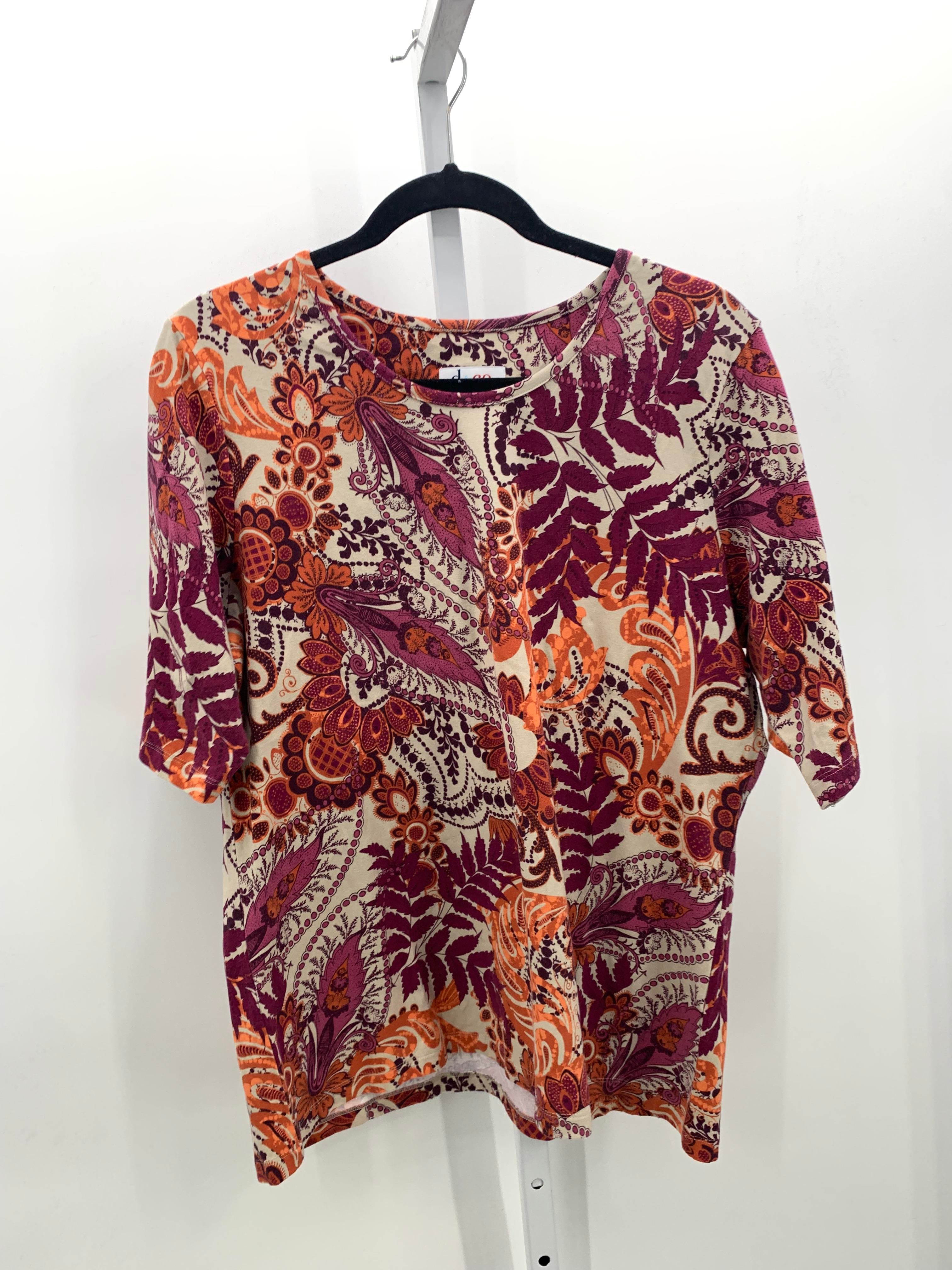 d & co. Size Large Misses Short Sleeve Shirt