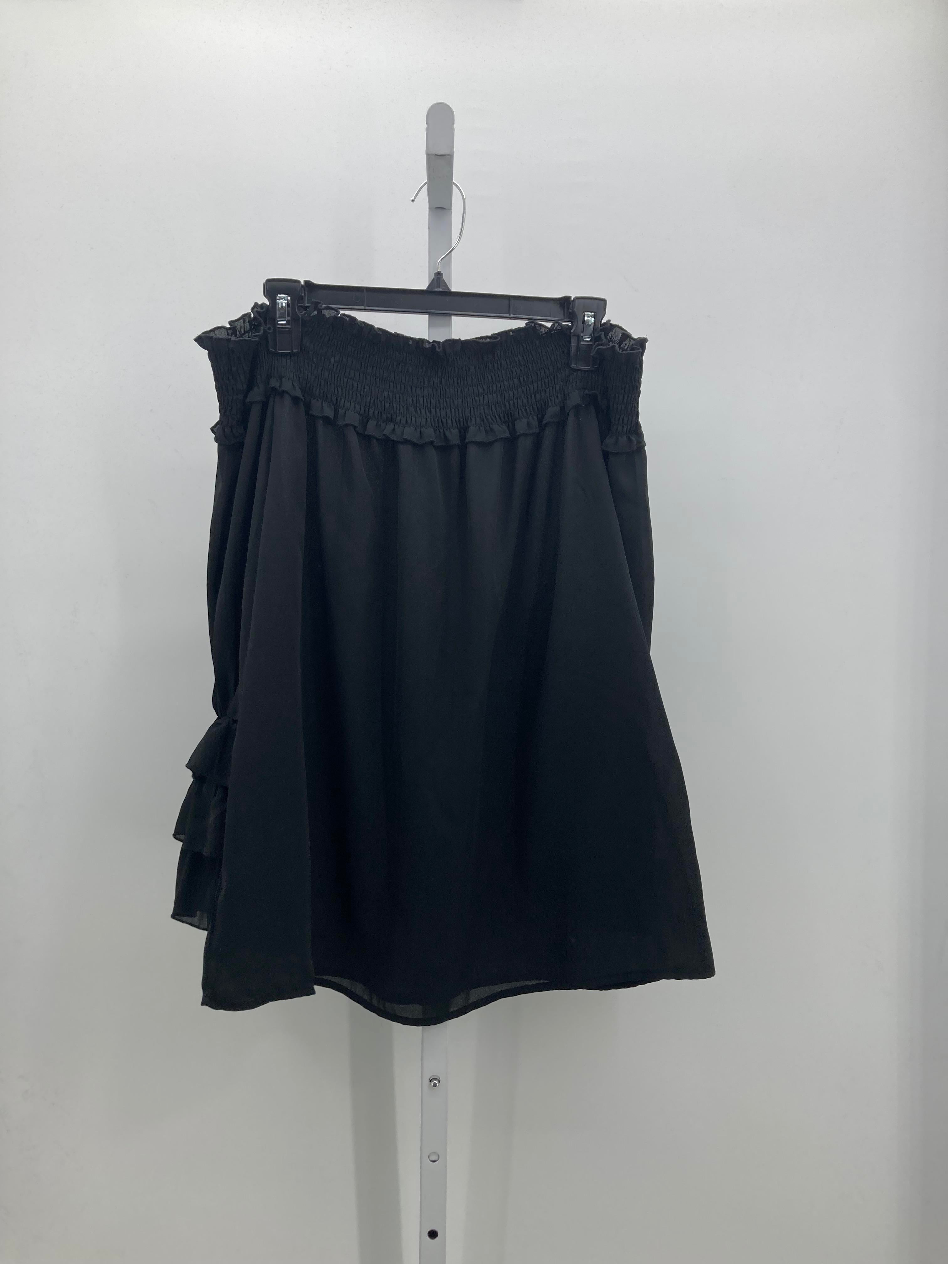 Size Large Misses 3/4 Sleeve Shirt
