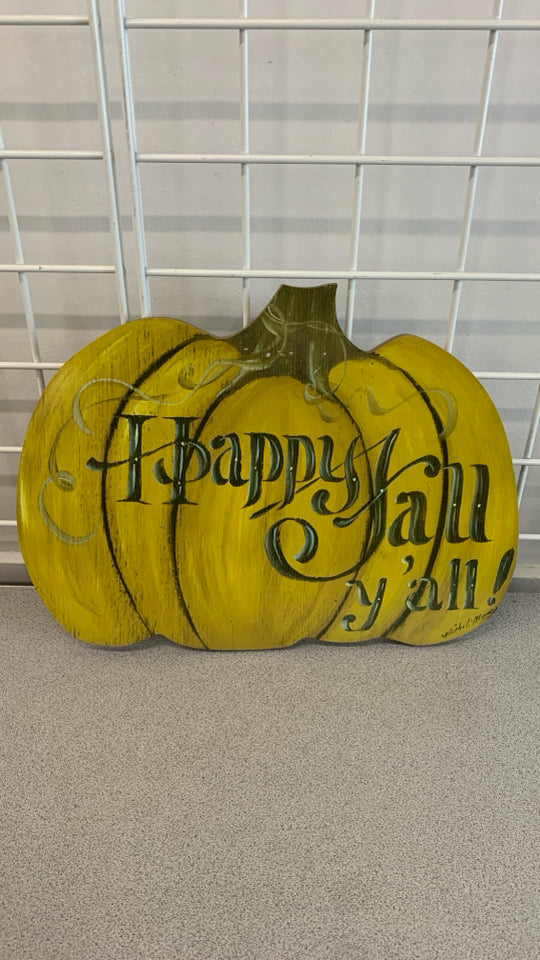 HAPPY FALL Y'ALL WOOD PUMPKIN WALL HANGING.