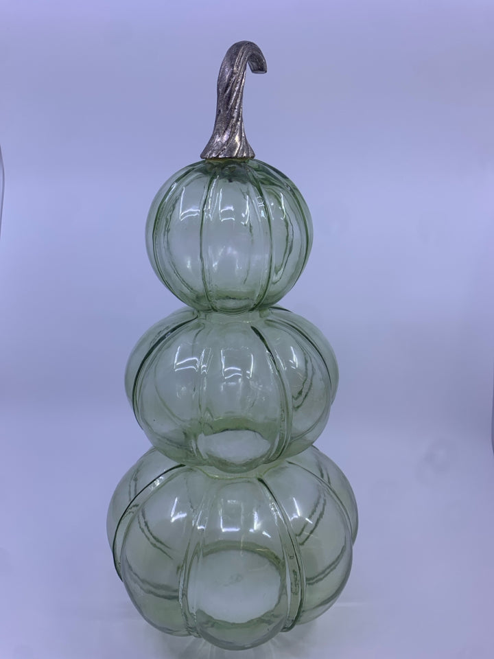 GLASS 3 STACKING PUMPKINS.