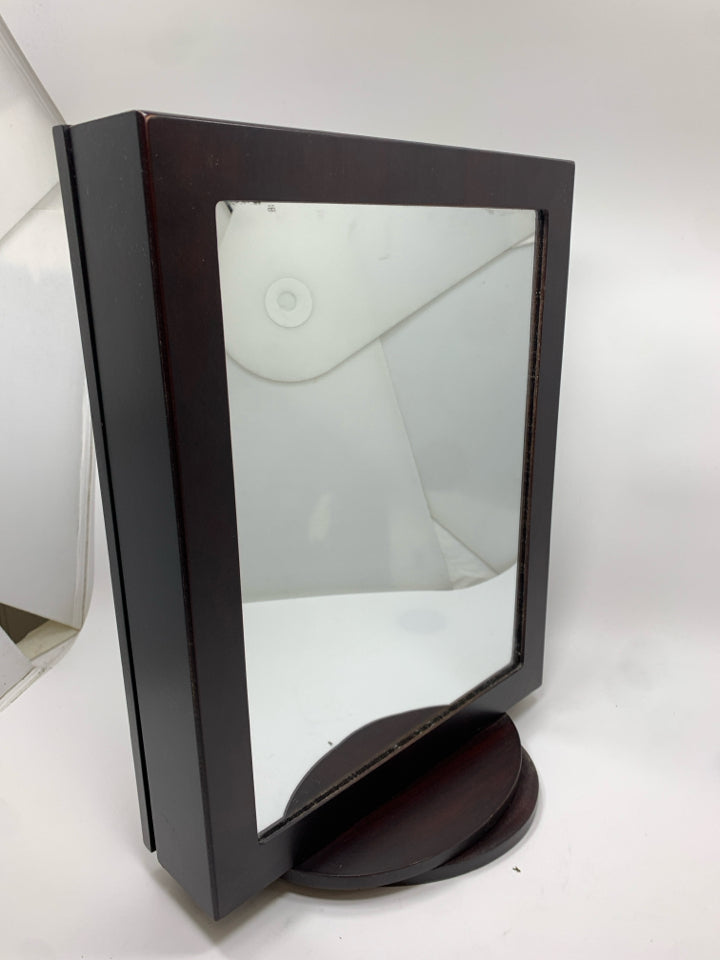 DK WOOD SPINNING JEWELRY BOX W/PHOTO FRAME.