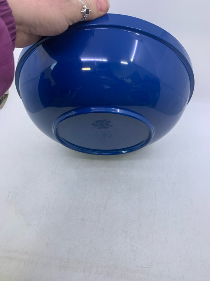 LARGE MELAMINE BLUE WHITE ORANGE DETAILS.