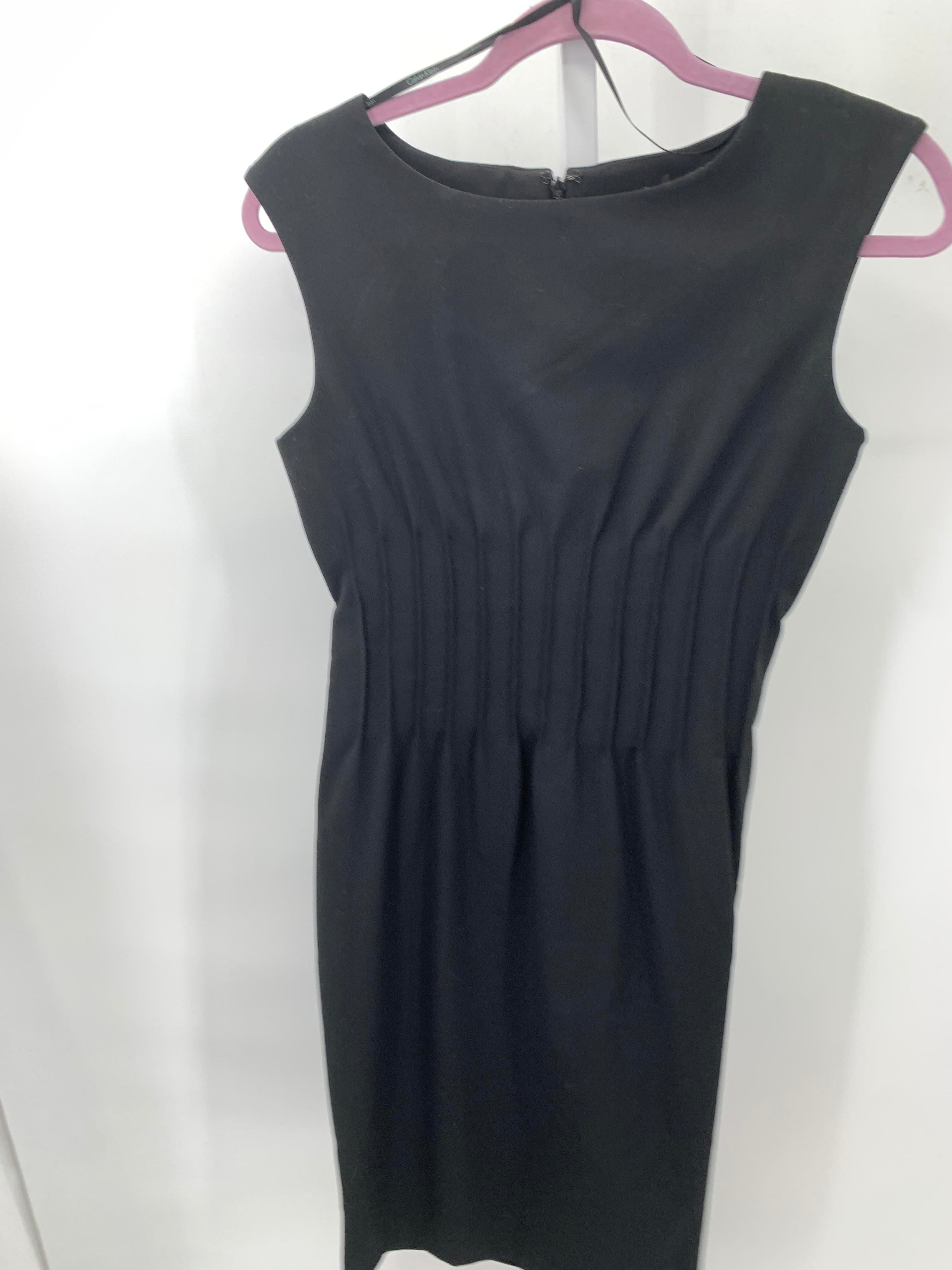 Calvin Klein Size 4 Misses Sleeveless Dress