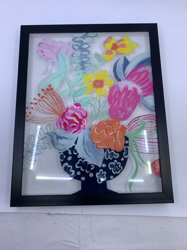 SHADOW BOX FLORAL IN BLACK FRAME WALL ART.