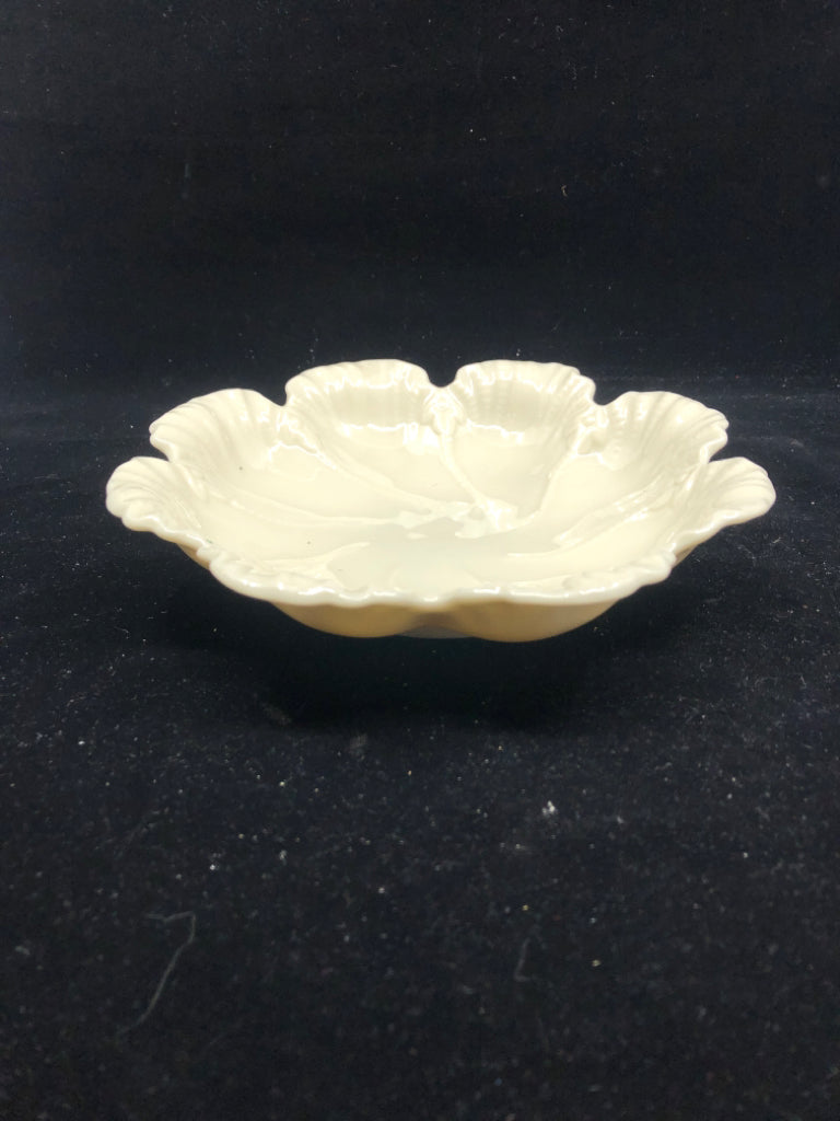 LENOX SHELL-LIKE PATTERN SMALL BOWL.