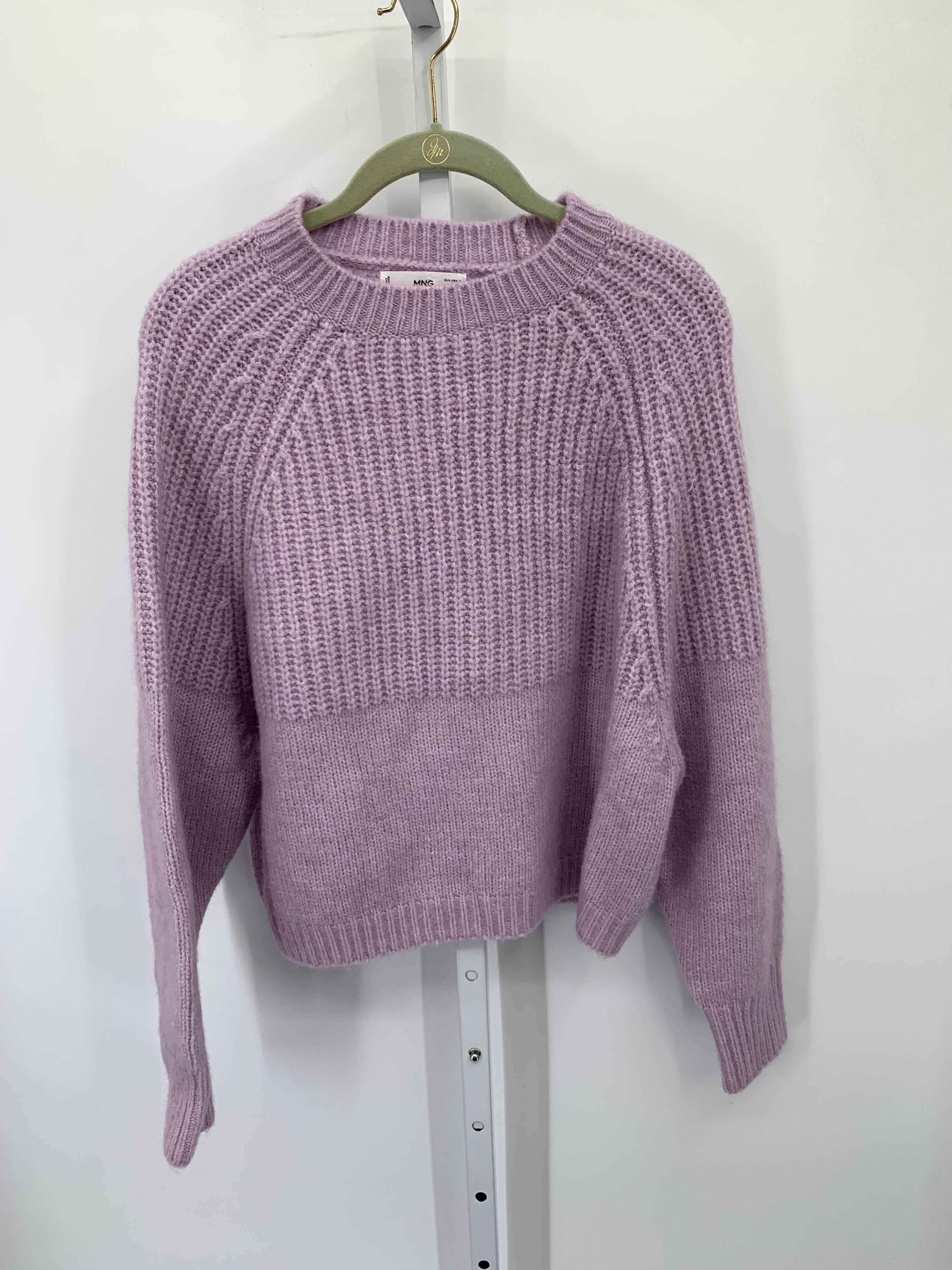 Size Medium Juniors Long Sleeve Sweater