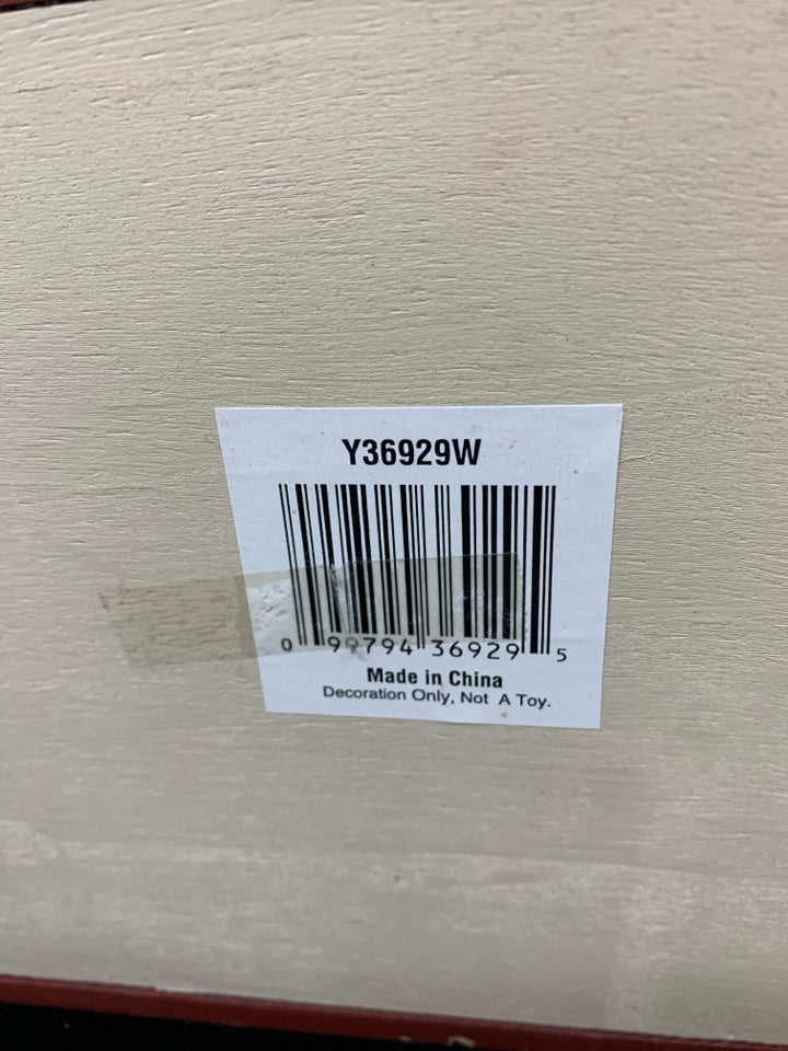 MAROON "BLESSINGS" CUT OUT FLORAL WALL HANGING.