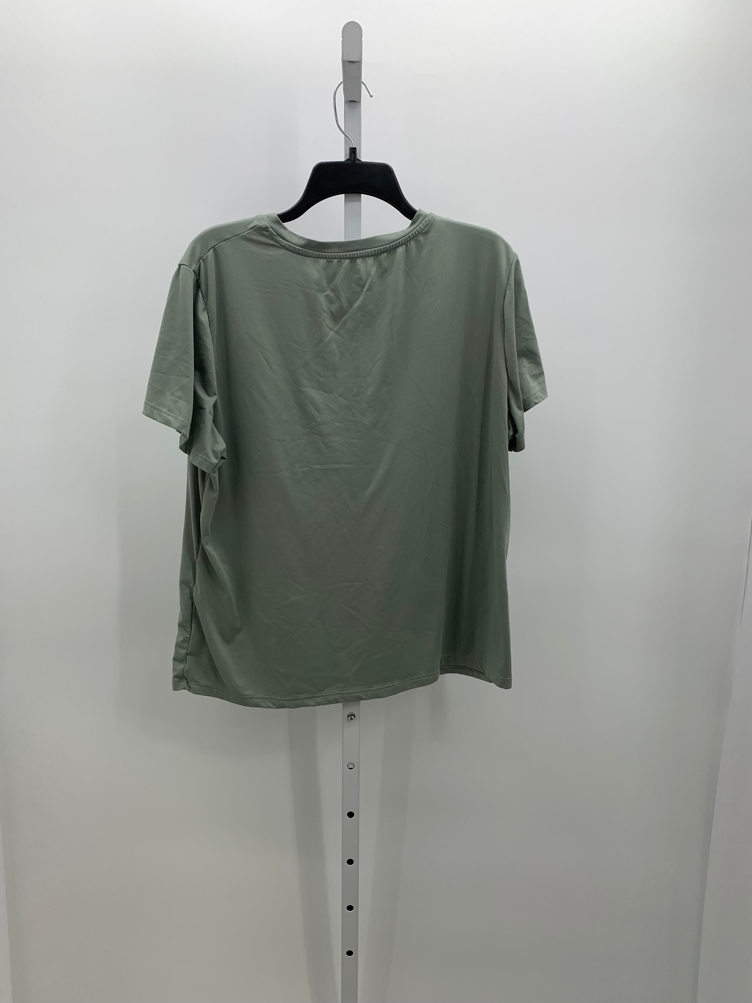 Size Extra Large Misses Short Sleeve Shirt