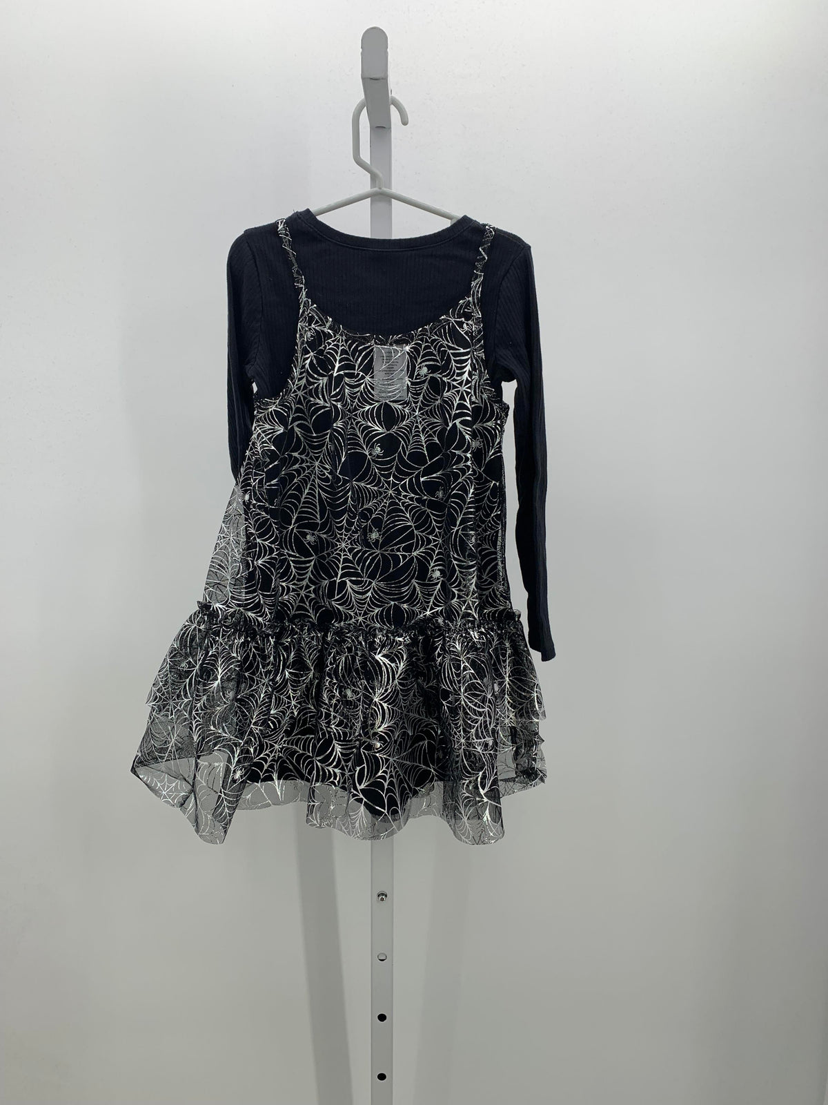 LONG SLV DRESS SILVER SPIDER WEBS