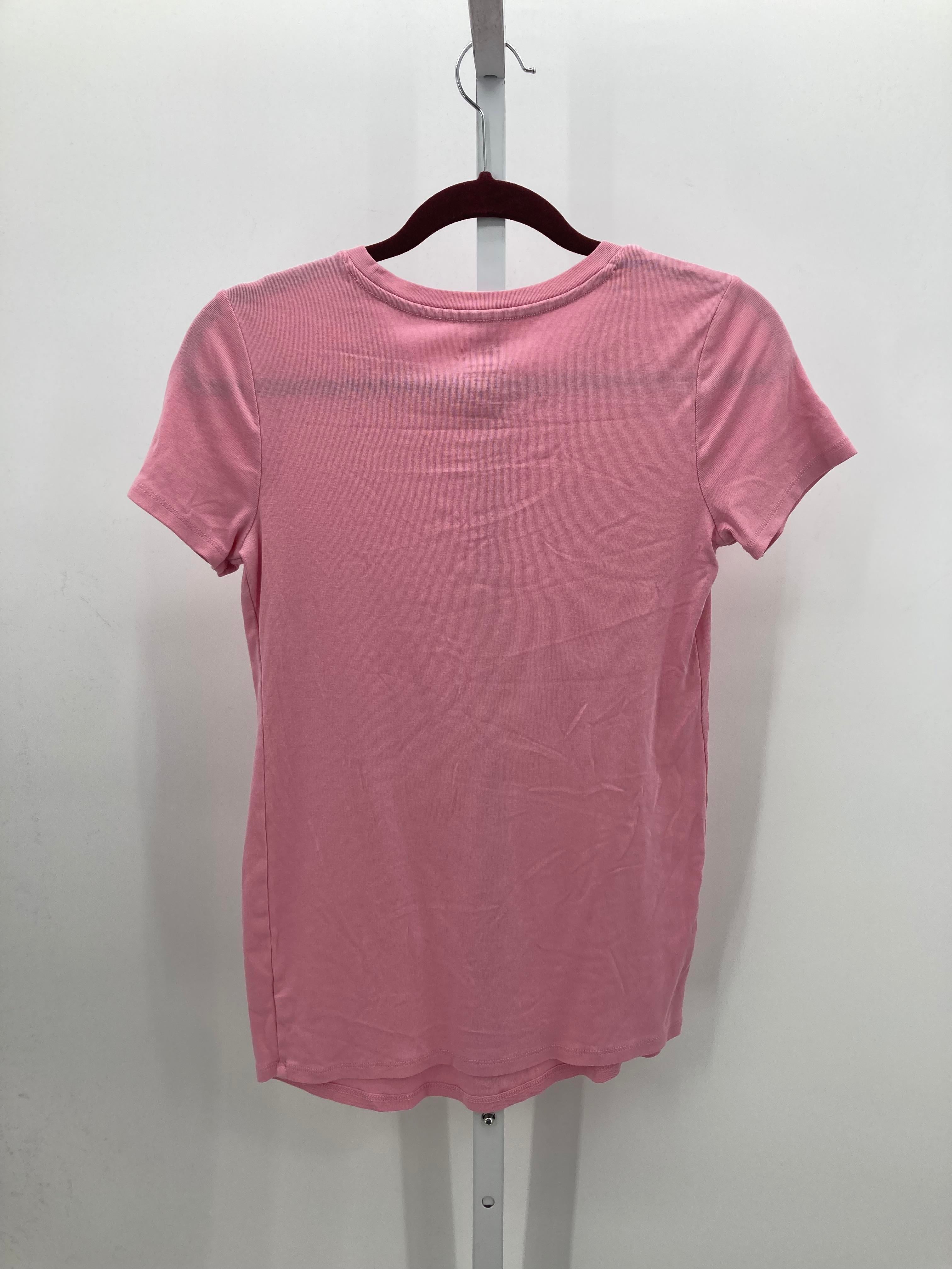 Time and Tru Pink Size Medium Maternity Short Sleeve Shirt