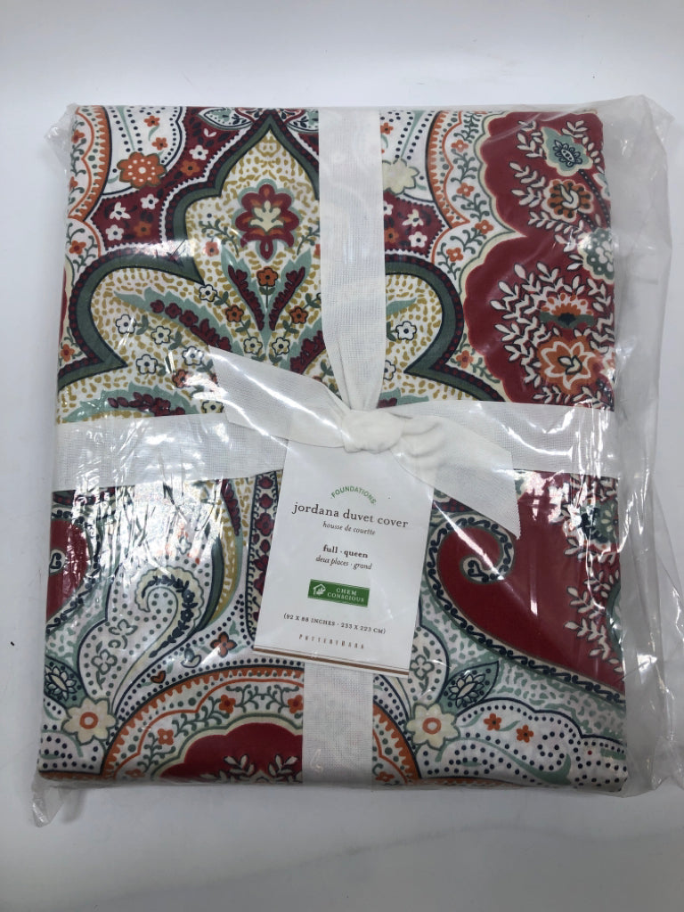 NIP RED FLORAL JORDANA FULL/QUEEN DUVET COVER.