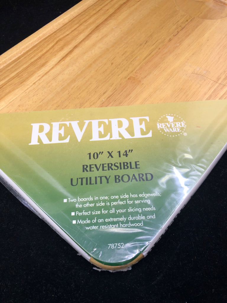 NIP REVERE DOUBLE SIDED CUTTING BOARD.