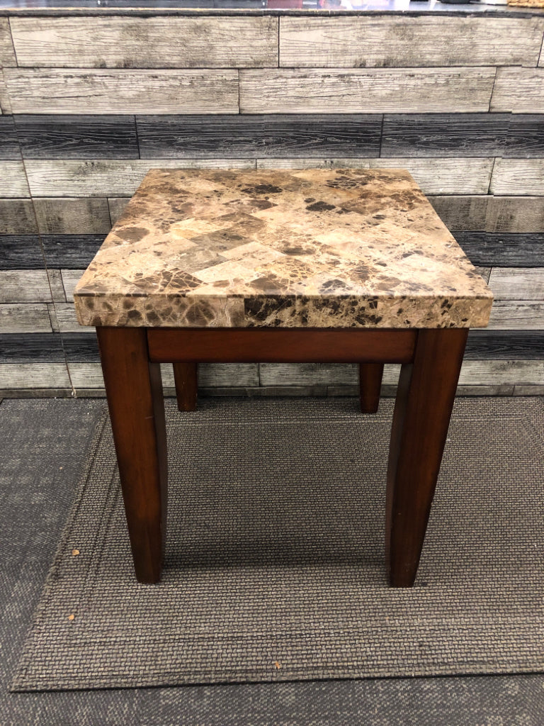 DARK WOOD BASE HEAVY MARBLE TOP SIDE TABLE.