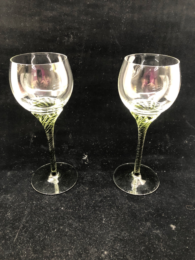 2 SWIRLED GREEN STEM WINE GLASSES.