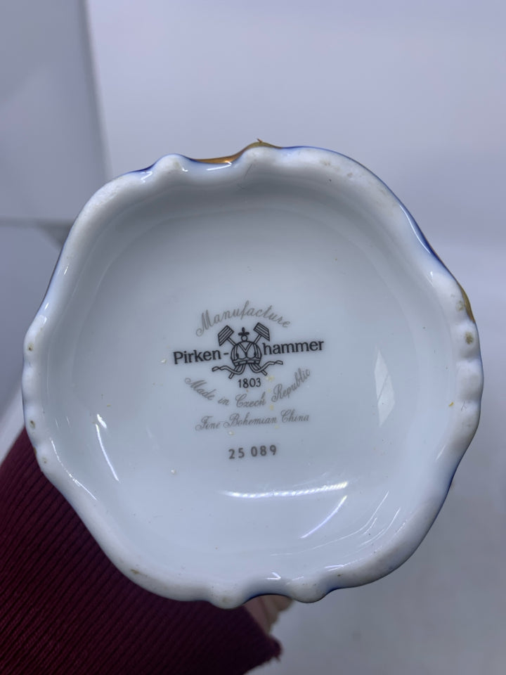 FOOTED COBALT BLUE W/ GOLD ROSES DETAILS.